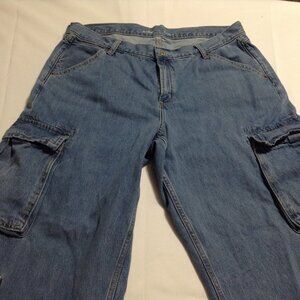 Old Navy Baggy Wide Leg Cargo Jeans  90s Skater Vibe  Size 16 Light Wash